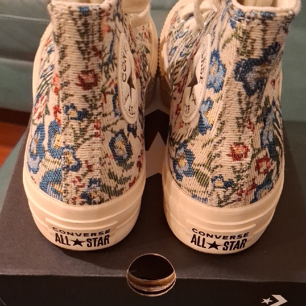 Converse Multicolor Knit Floral Tapestry Lift High-Tops - Picture 9 of 13